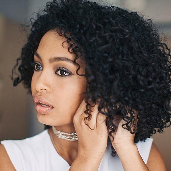 Black Girl Magic: Yara Shahidi Took The Best Natural Hair Selfies This Year
